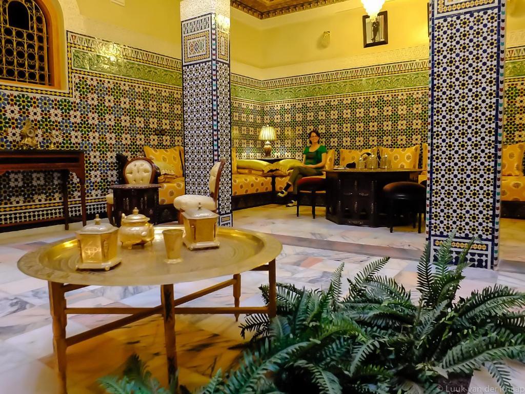 Dar Al Madina Al Kadima Hotel Fes Exterior photo