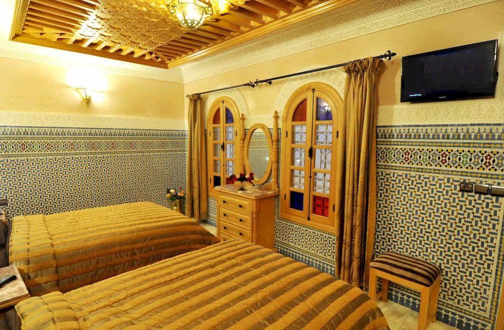 Dar Al Madina Al Kadima Hotel Fes Exterior photo