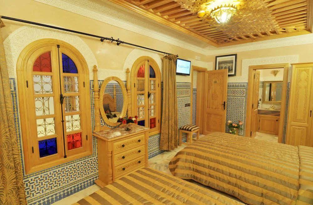 Dar Al Madina Al Kadima Hotel Fes Exterior photo